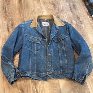 Vintage Lee Storm Rider blanket lined with corduroy collar